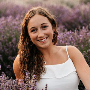 Meet your Posher, Olivia